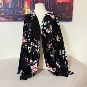Floral Black Long Sleeve Women's Kimono